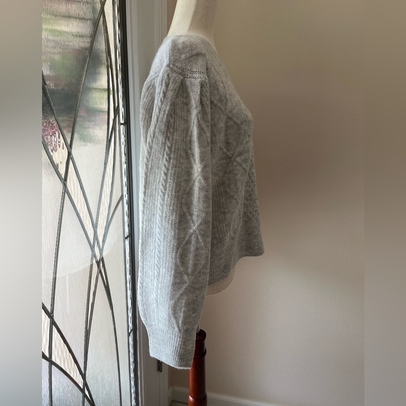 Variegated Cables Crew Sweater - Picture 5 of 9